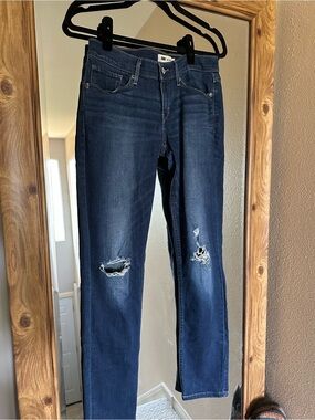 524 Levi's Women's Dark Blue Skinny Jeans with Knee Rips